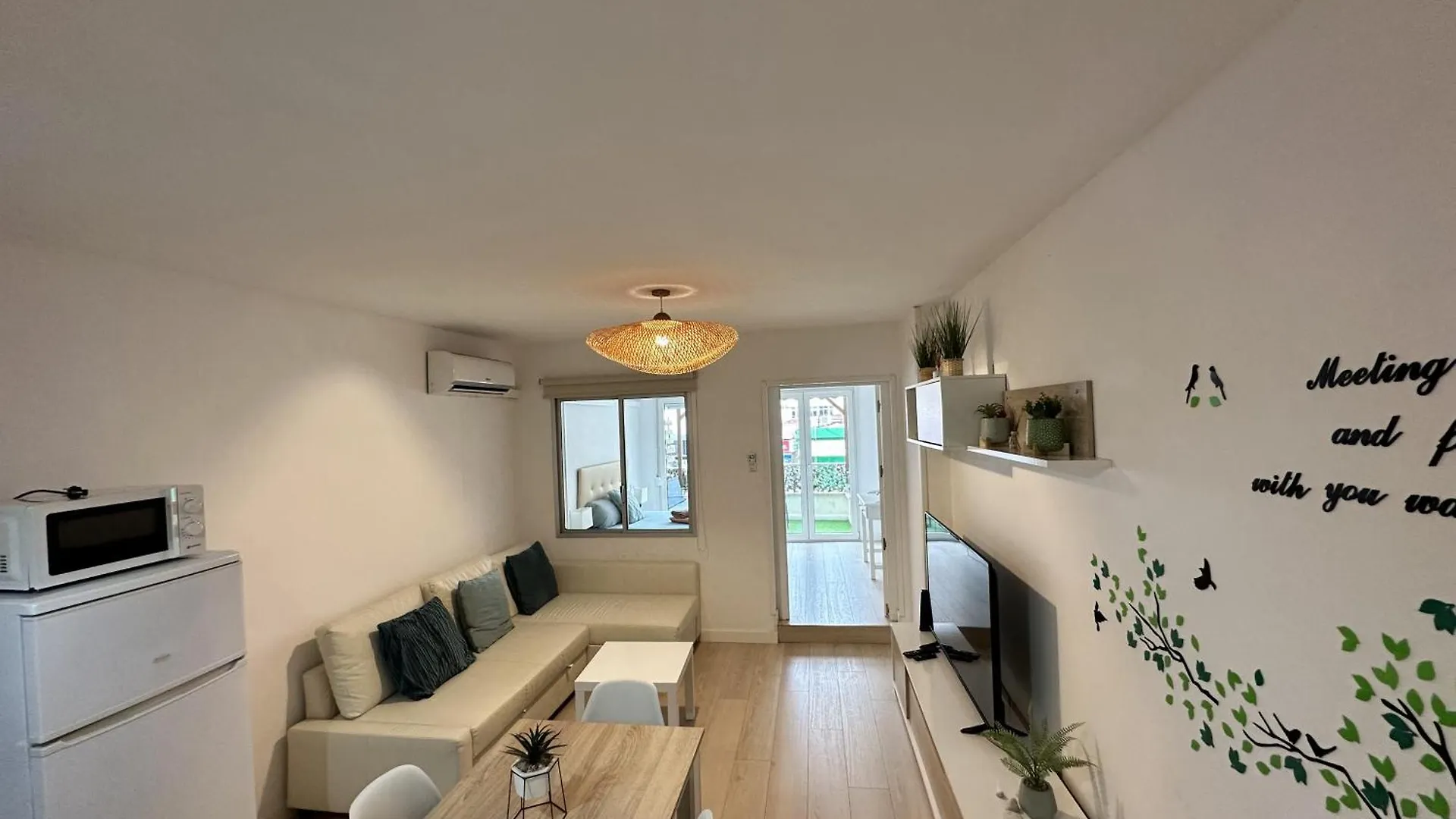Apartment Ver1 - Terraza - 1 Dorm - Wifi - Centro A 100 Metros - Playa A 600 Metros Torremolinos